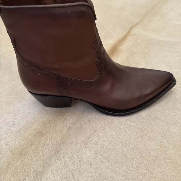 Frye Leather Western Boots - Picture 5 of 12